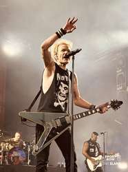 Photo by Mirela Z. of Front Row Fans