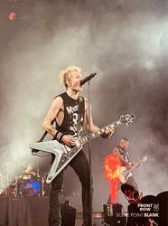 Photo by Mirela Z. of Front Row Fans