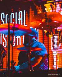 Social Distortion