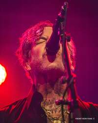 Social Distortion